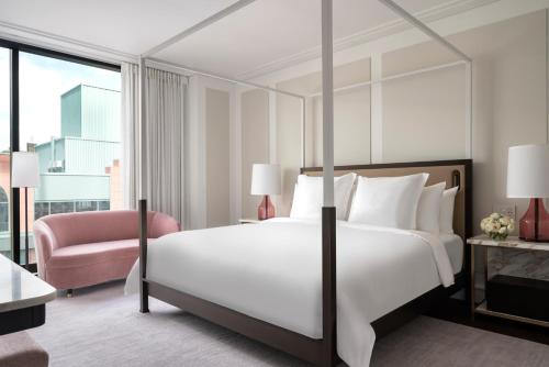 Deluxe Carré Doré Room - Mobility Accessible