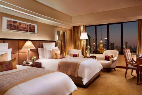 Club Skyline View, Club level, Guest room, High floor