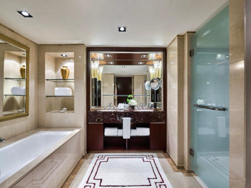Premier Twin Suite