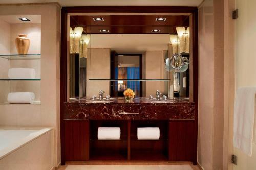 Premier Twin Suite
