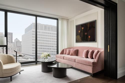 One Bedroom King Suite