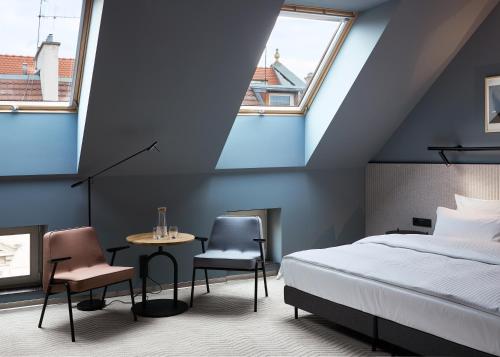 King Room