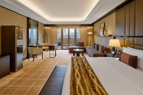 Terrace River King Room