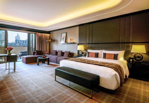 Terrace River King Room