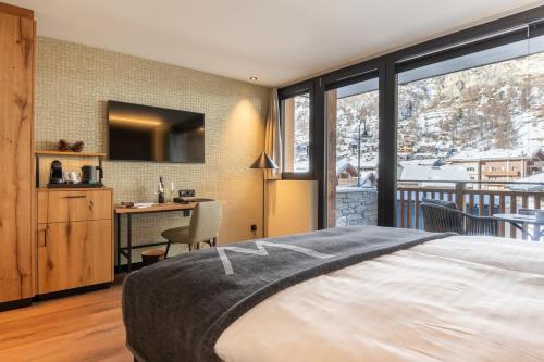Superior Double Room West