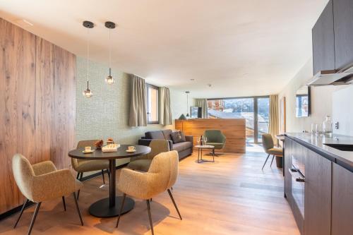 Junior Suite South Plus