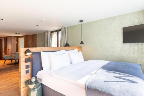 Junior Suite South Plus