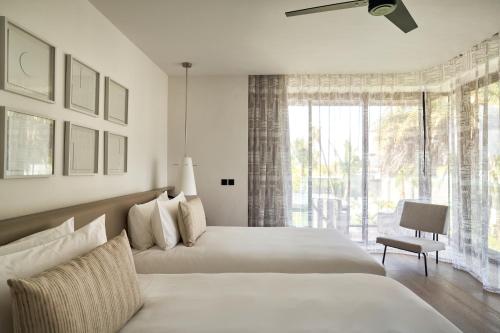 LUX* Beachfront Pool Villa