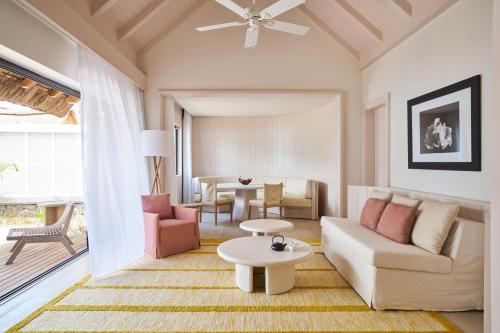 Villa - Beach Front