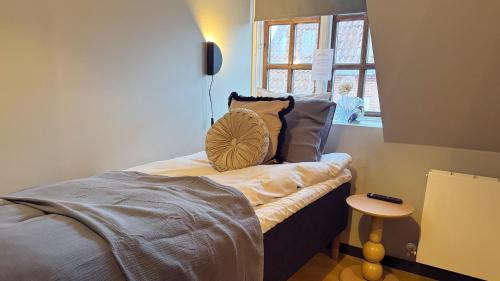 Single Room with Private Bathroom