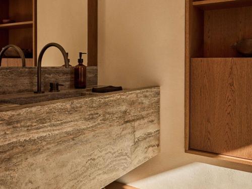 Cliff Signature Suite with Private Pool