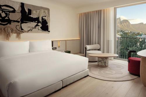 Larger King Guest Room with Mountain View