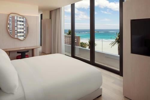 Azure One-Bedroom Junior Suite with King Bed