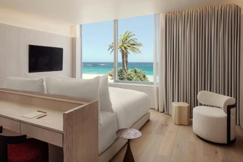 Azure One-Bedroom Junior Suite with King Bed