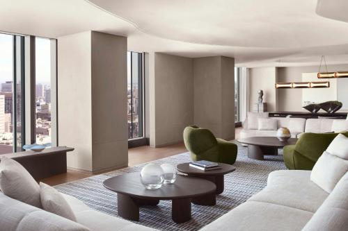 Presidential Suite - Lounge Access