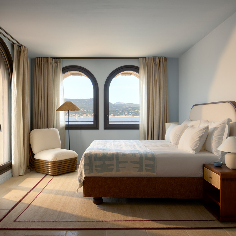 Delos Suite