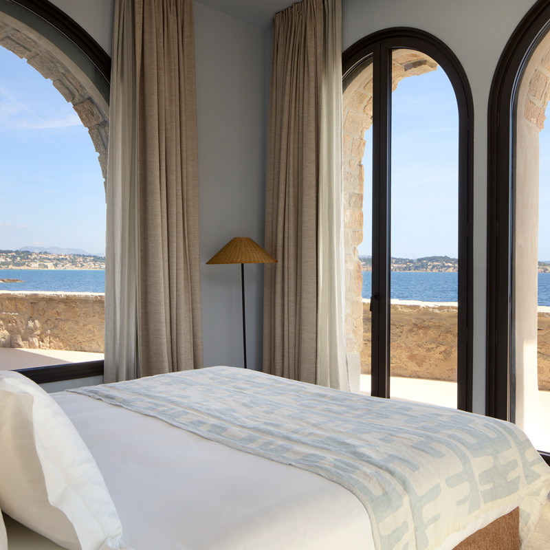 Delos Pavilion Suite