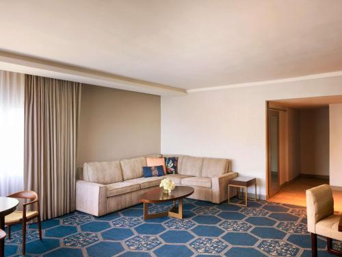 One-Bedroom King Suite with Sofa Bed