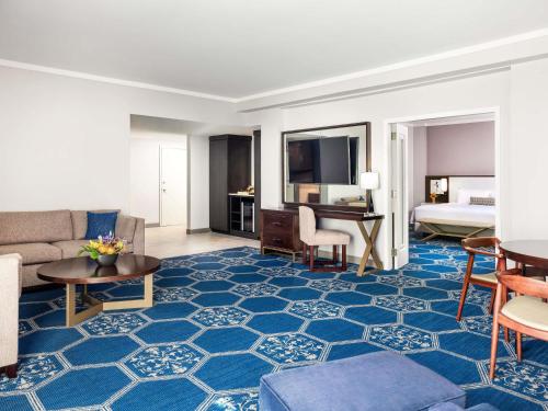 One-Bedroom King Suite with Sofa Bed