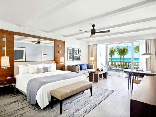 Villa with King Bed and Balcony - Ocean View