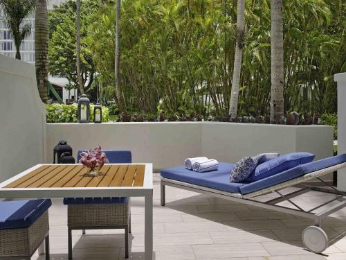 Poolside Villa with Two Queen Beds and Terrace