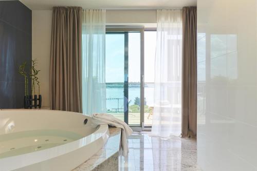 Piran suite with Extra bed (3 Adults + 1 Child)