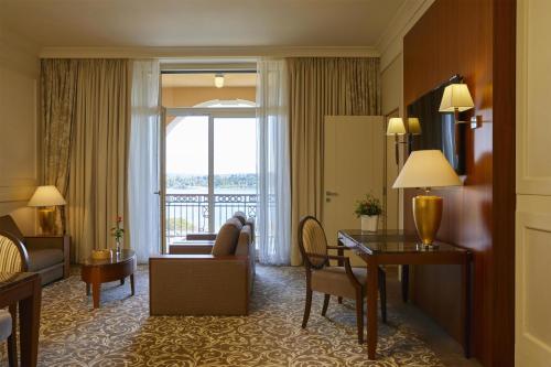 Palace suite with Extra bed (3 Adults + 1 Child)