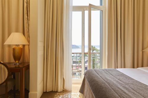 Deluxe Sea View with Extra bed