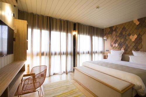 Suite with River View