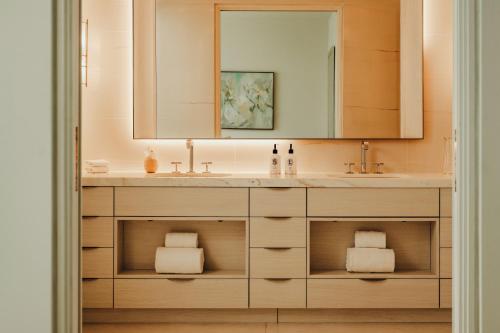 Four Bedroom Ocean Drive Residence