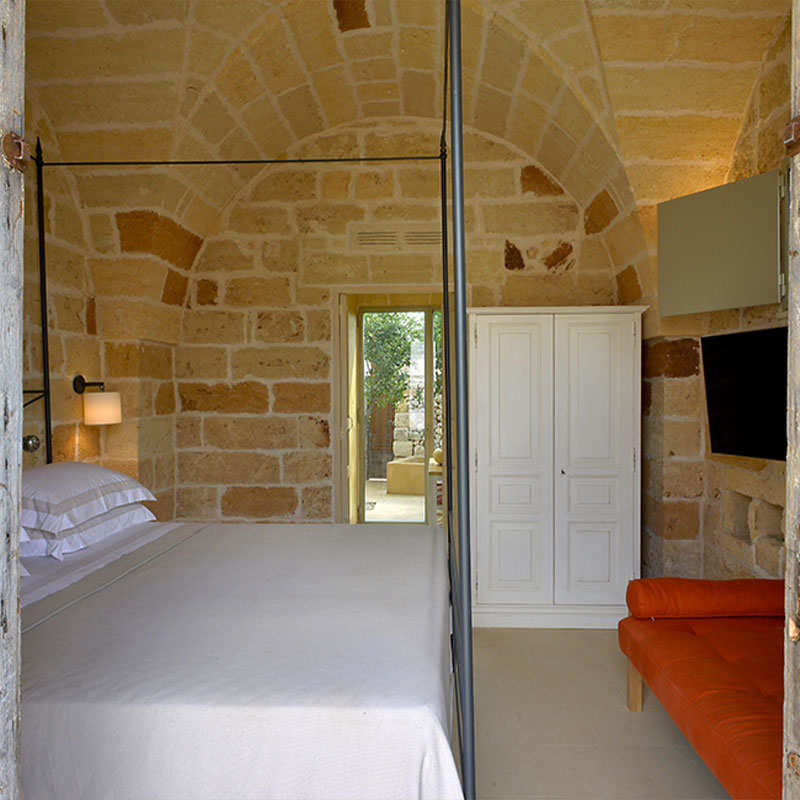 COURTYARD ROOM - NOCE