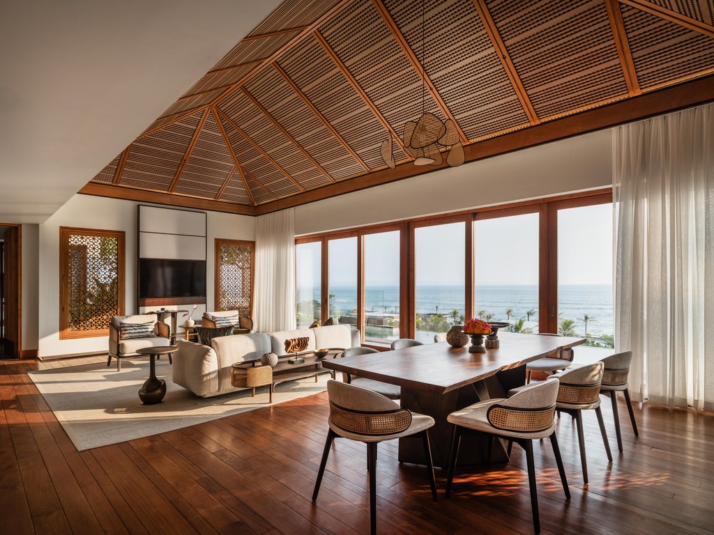 room_title_two-bedroom-penthouse-oceanfront-private-pool
