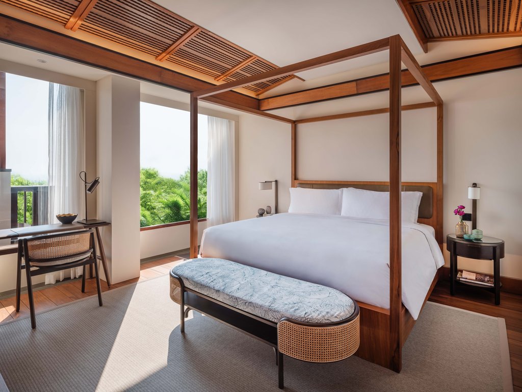 One Bedroom Suite High Floor 1 King