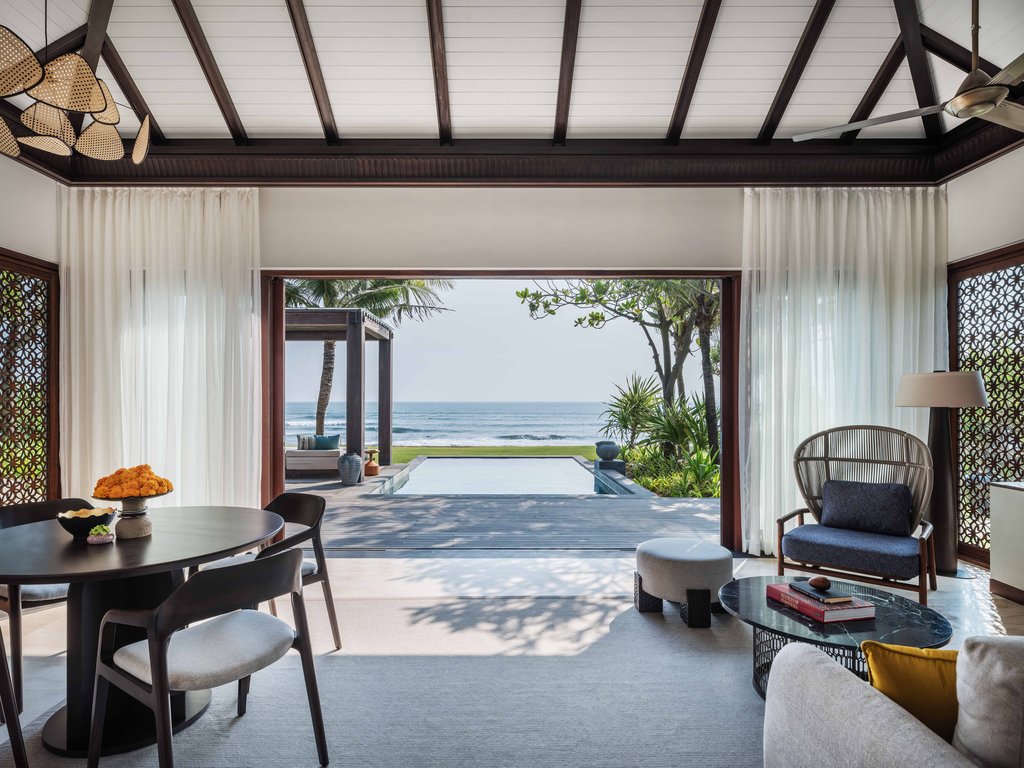 room_title_one-bedroom-villa-beachfront-private-pool