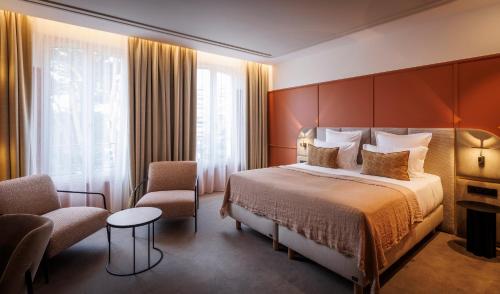 Large Double Room