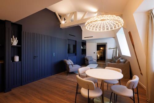 Signature Suite