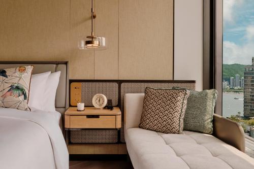 Premium King Room with Harbor View