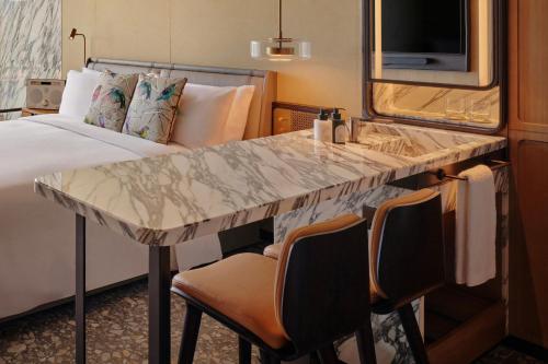 Premium King Room with Sea View