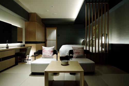 West Wing Upper Floor Deluxe Room with Open-Air Bath Japanese Style – Room Only