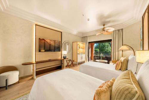 Deluxe Double or Twin Room with Pool Access
