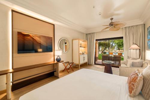 Junior Suite With Pool View