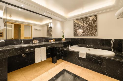 Suite with Sea View