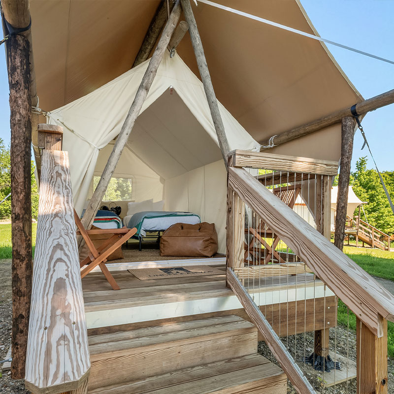 Suite with Kids Tent