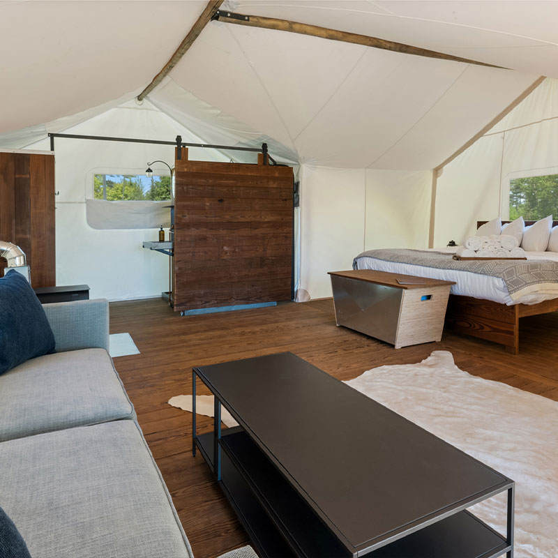 Suite with Kids Tent