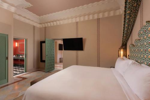 Junior One-Bedroom Super King Suite