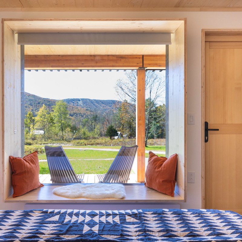 Pine Suite