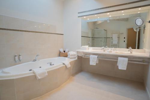 Prestige Suite