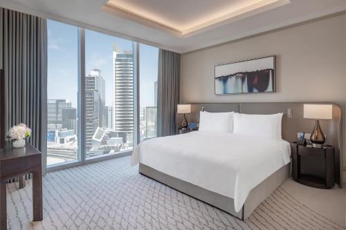 Deluxe Room - Ultimate Staycation with Attraction Tickets & Kids Go Free