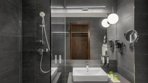 Superior Double or Twin Room with Terrace