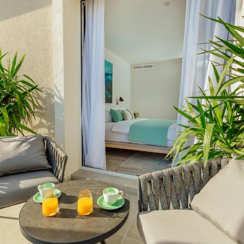 Superior Sea View room with balcony